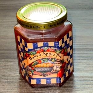 NEW Home Interiors vintage baked apple pie candle